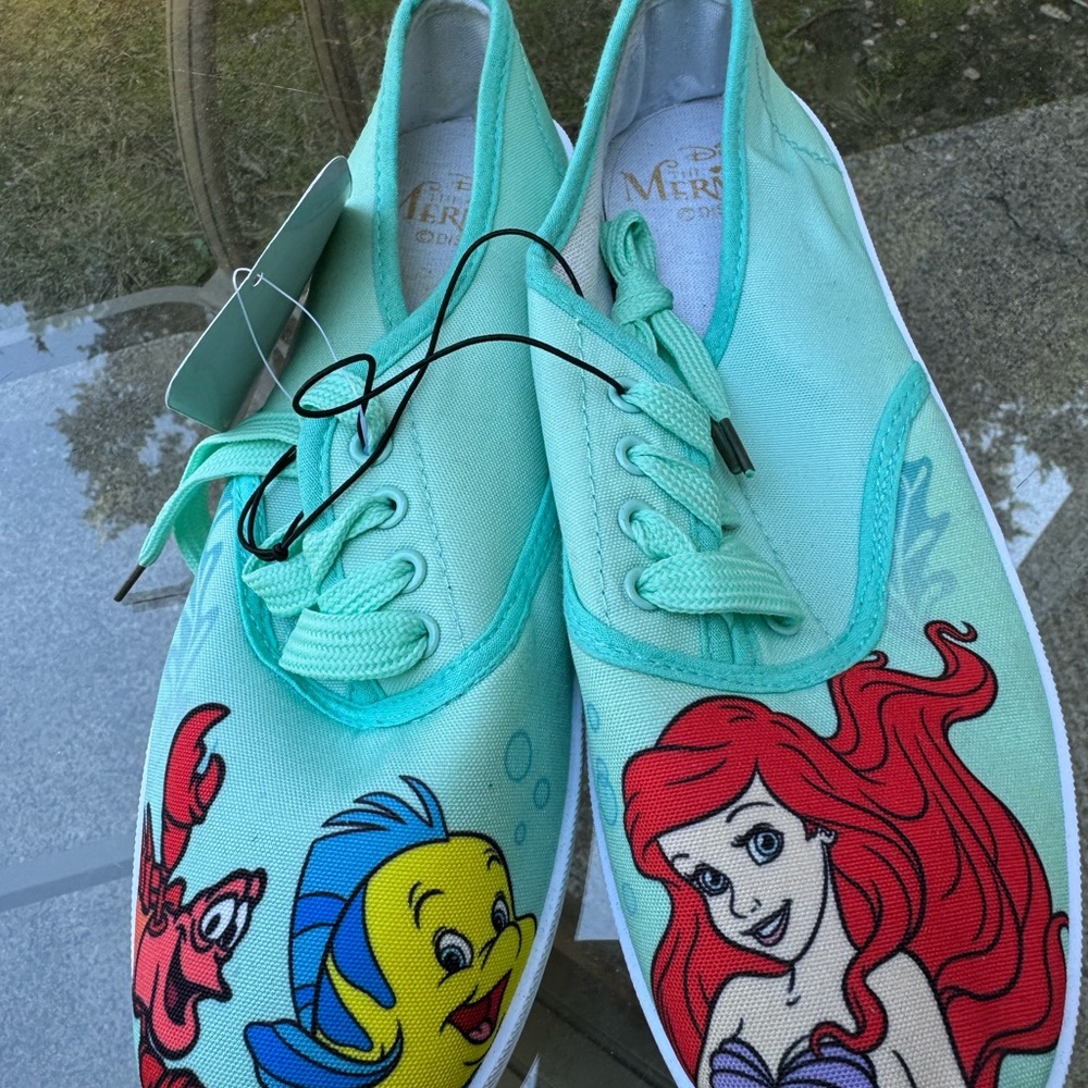 Slip on - Picture 3 of 3